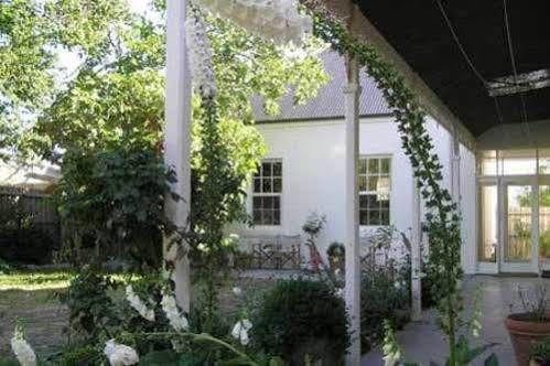 Camellia Cottage Bed & Breakfast Scotsburn Екстериор снимка